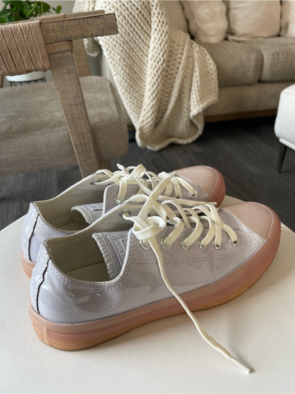 Classic Converse Low-Top Sneakers in Iridescent purple with Pink Gum Sole - Picture 3 of 7